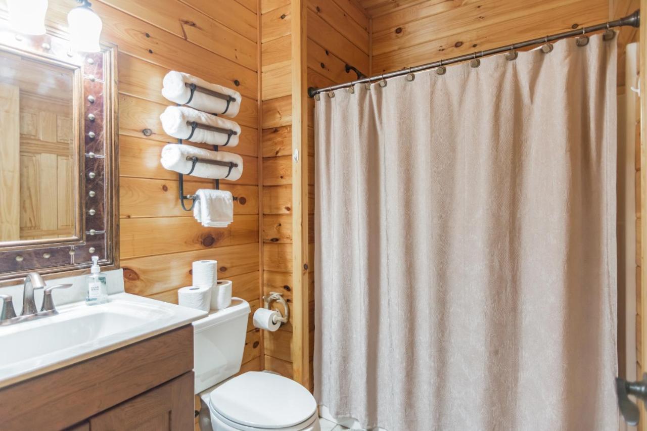 Iron Mountain Lodge - Beautiful Cabin With Forest & Mountain Views! Butler Eksteriør bilde