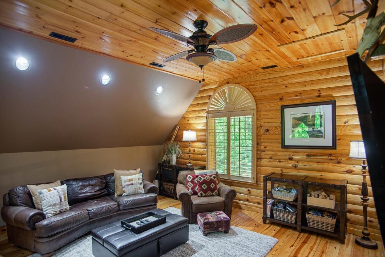 Iron Mountain Lodge - Beautiful Cabin With Forest & Mountain Views! Butler Eksteriør bilde
