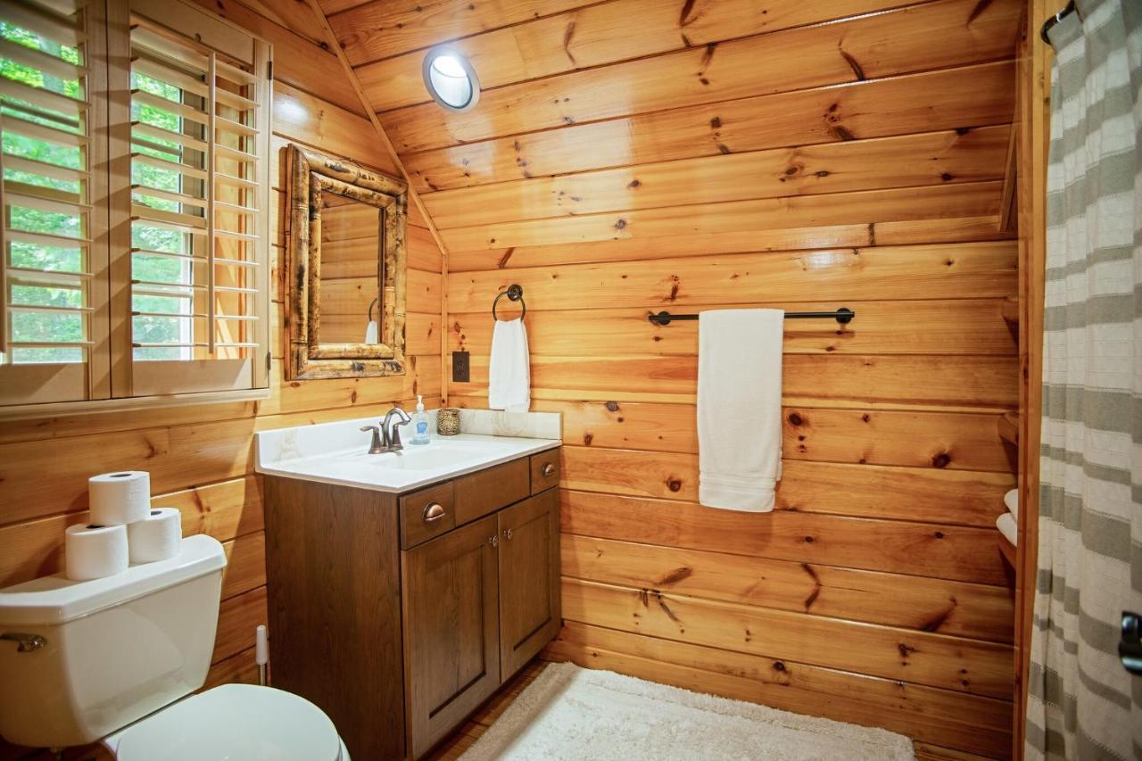 Iron Mountain Lodge - Beautiful Cabin With Forest & Mountain Views! Butler Eksteriør bilde